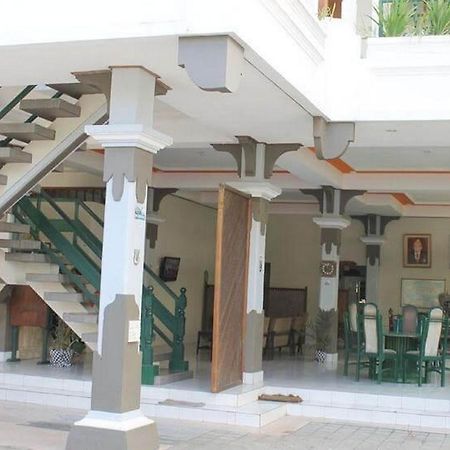 Pulau Bali Hotel Denpasar Redpartner Esterno foto