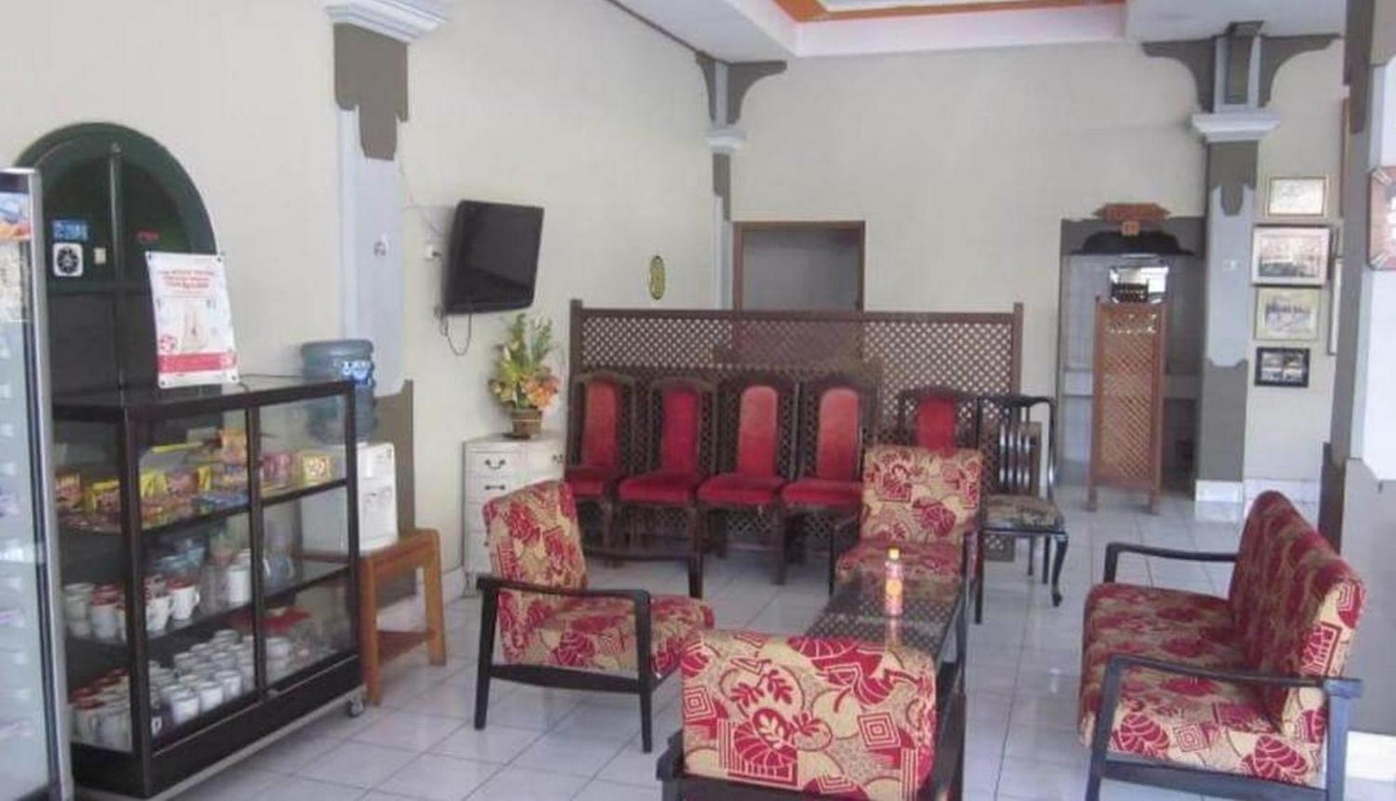 Pulau Bali Hotel Denpasar Redpartner Esterno foto
