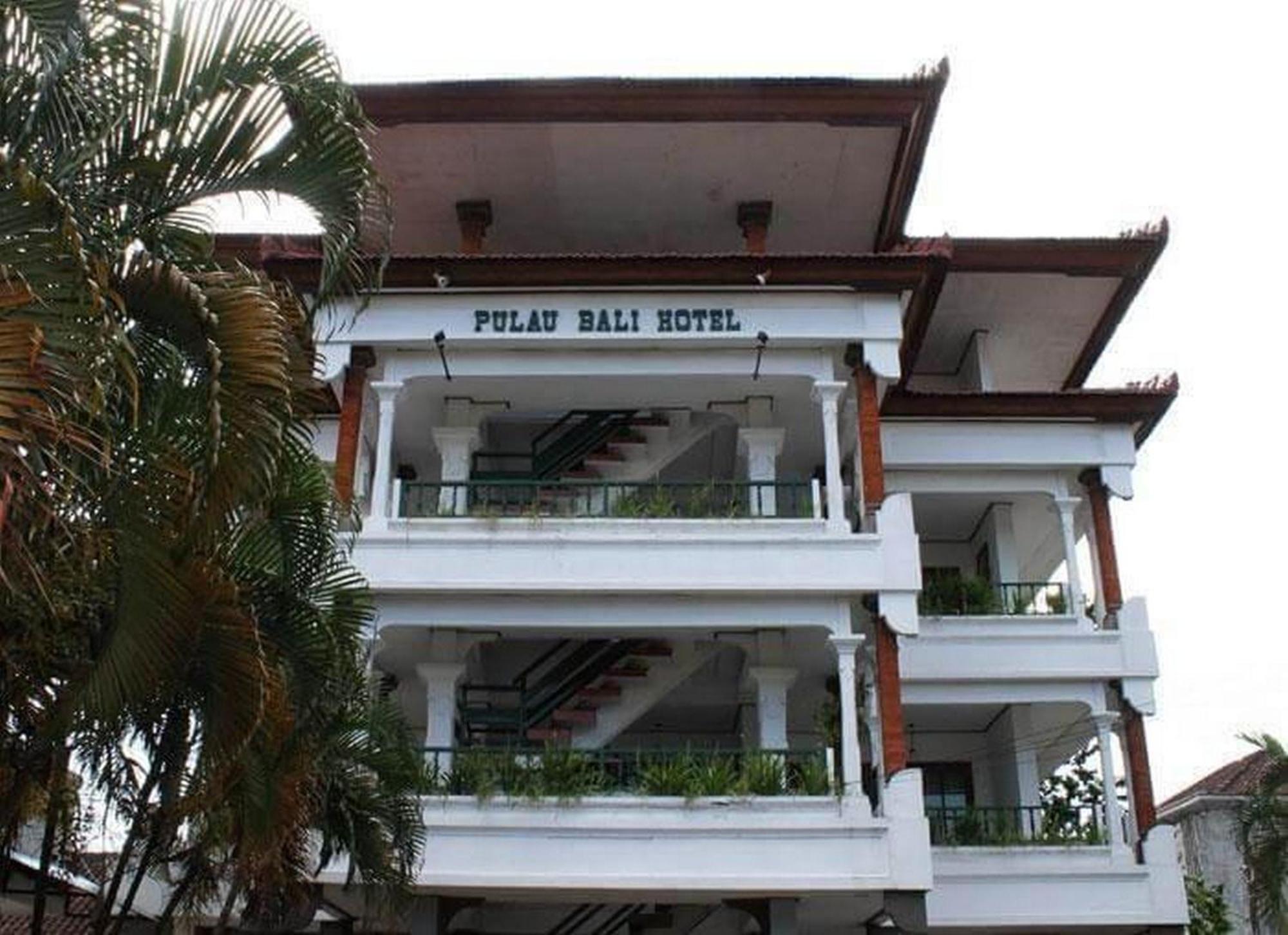 Pulau Bali Hotel Denpasar Redpartner Esterno foto