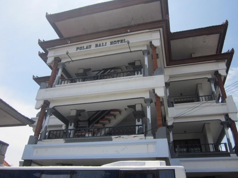 Pulau Bali Hotel Denpasar Redpartner Esterno foto